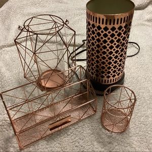 Rose gold desk set